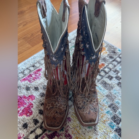Brown and Red Fringed Heeled Boots Perfect for the 4th of July! Size 6/6.5 - Picture 3 of 7